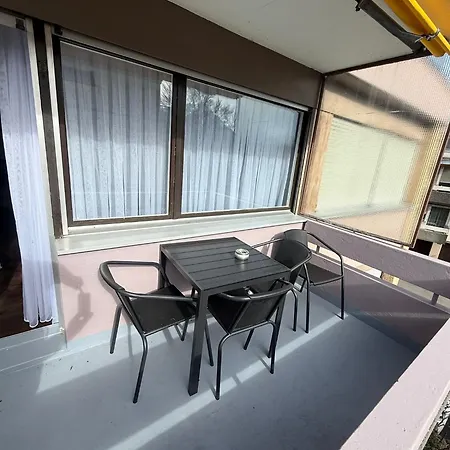 Moderne Mit Bergblick Und Nahe Thunersee Apartamento